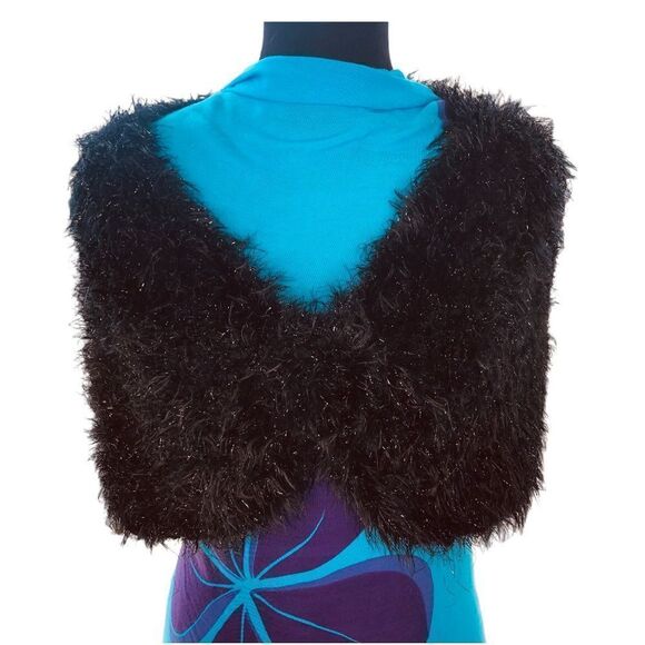 Preston & York Stole, Black Faux Fur - Picture 2 of 8